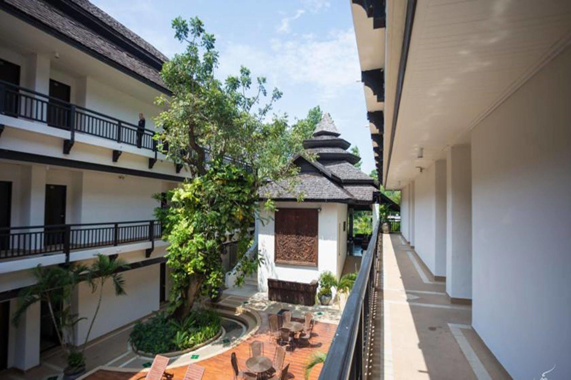 Hotel Gassan Legacy Golf Club Lamphun Exteriér fotografie